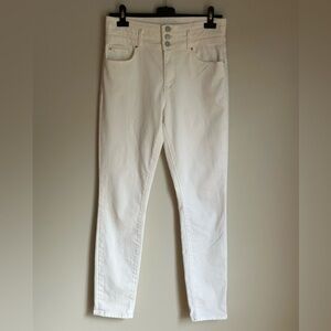 Ann Taylor The High Rise Skinny 3 Button White Jean Size 6 EUC